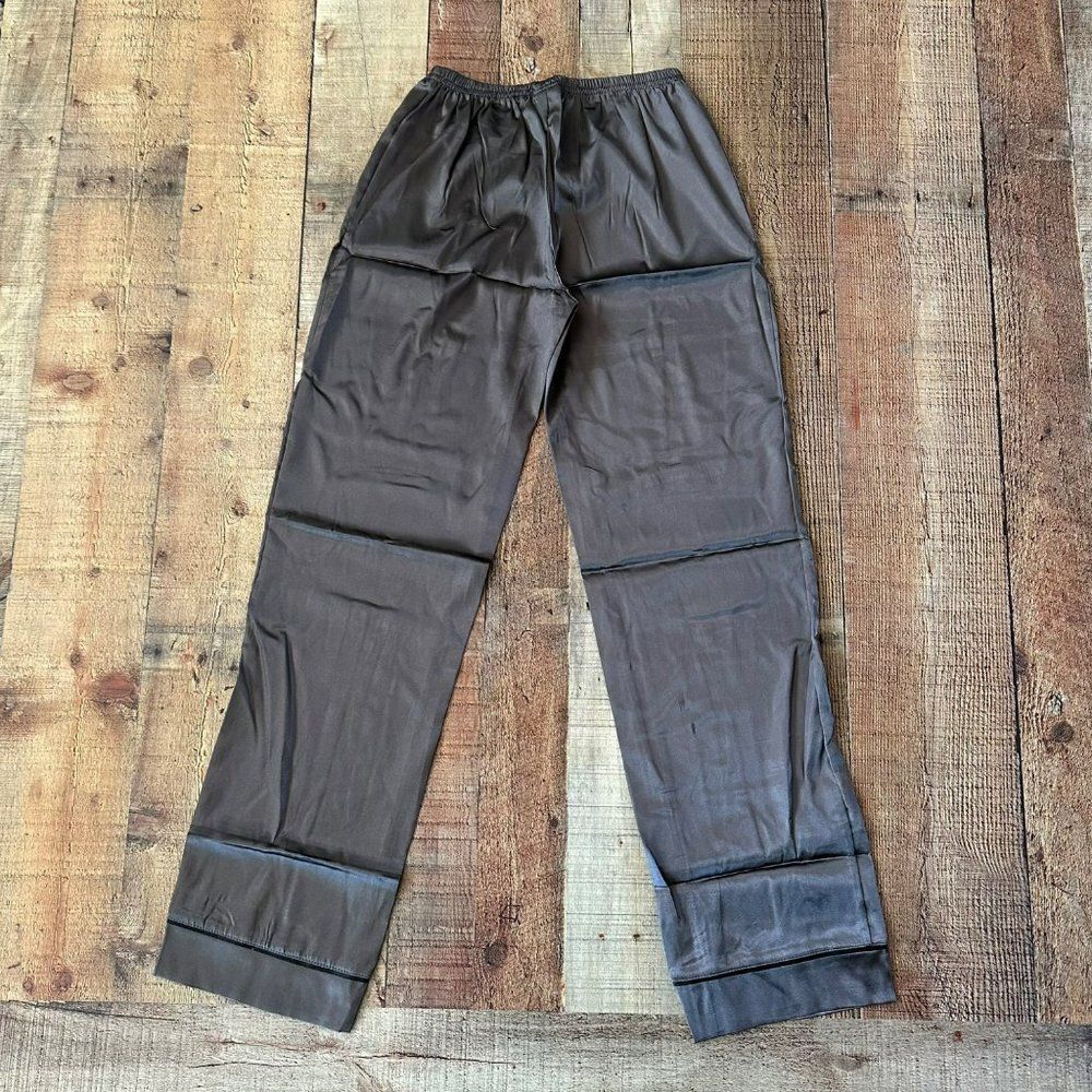 Joan Vass Women's Short sleeve Button Down and Pajama Bottoms Gray Black Pj Set - Picture 5 of 14